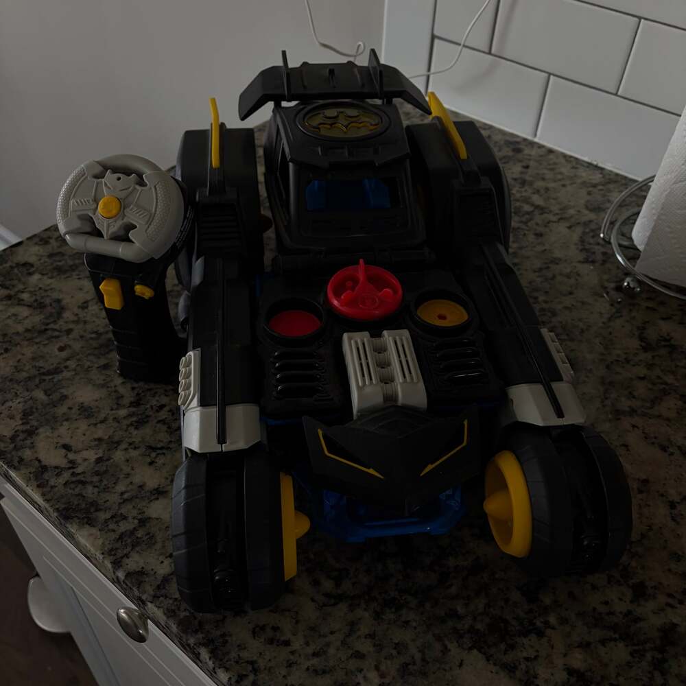 Imaginext DC Super Friends Transforming Batmobile R/C with Remote Control